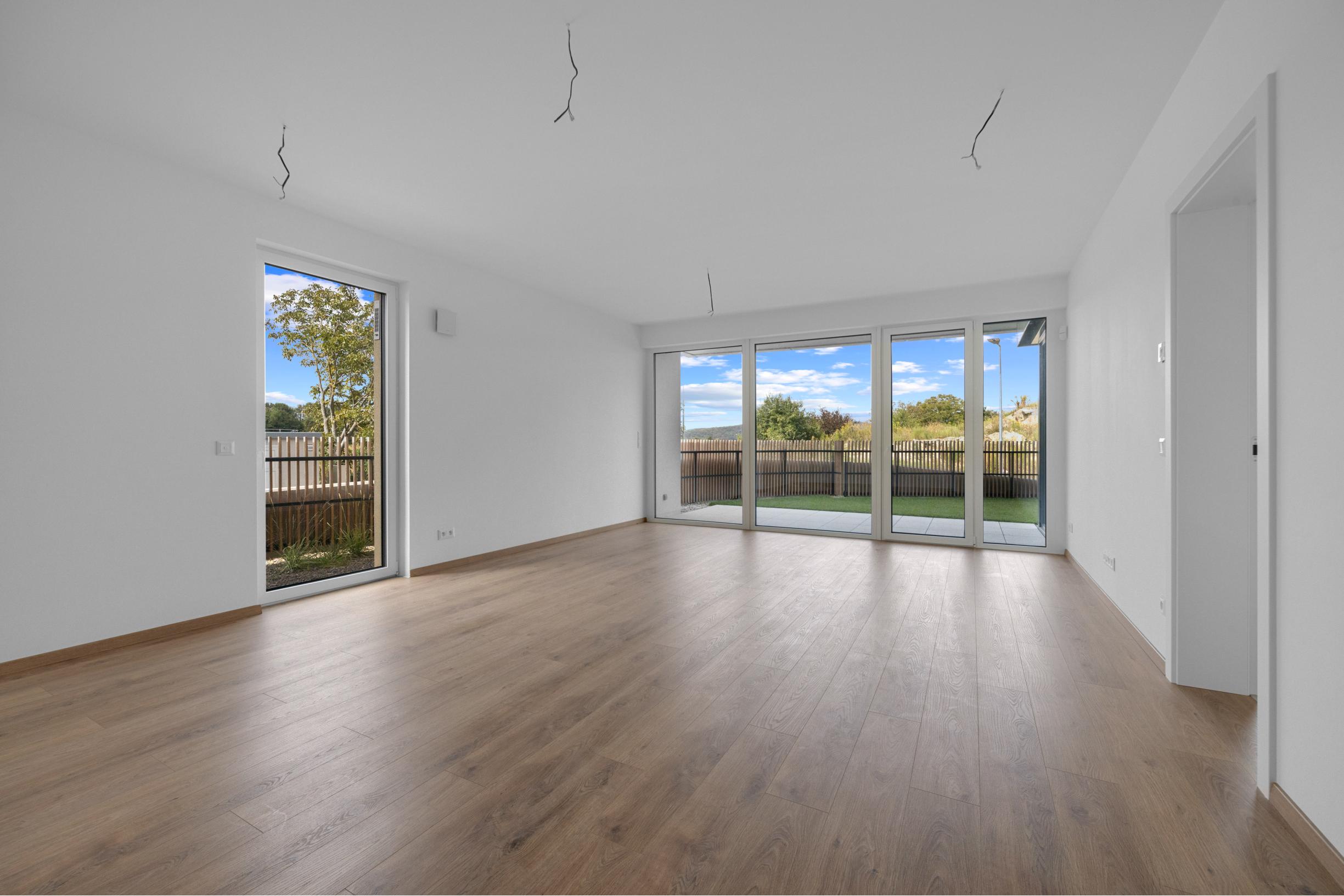 Priestranný 4-izbový byt s dvomi predzáhradkami v projekte Nesto-Petržalka