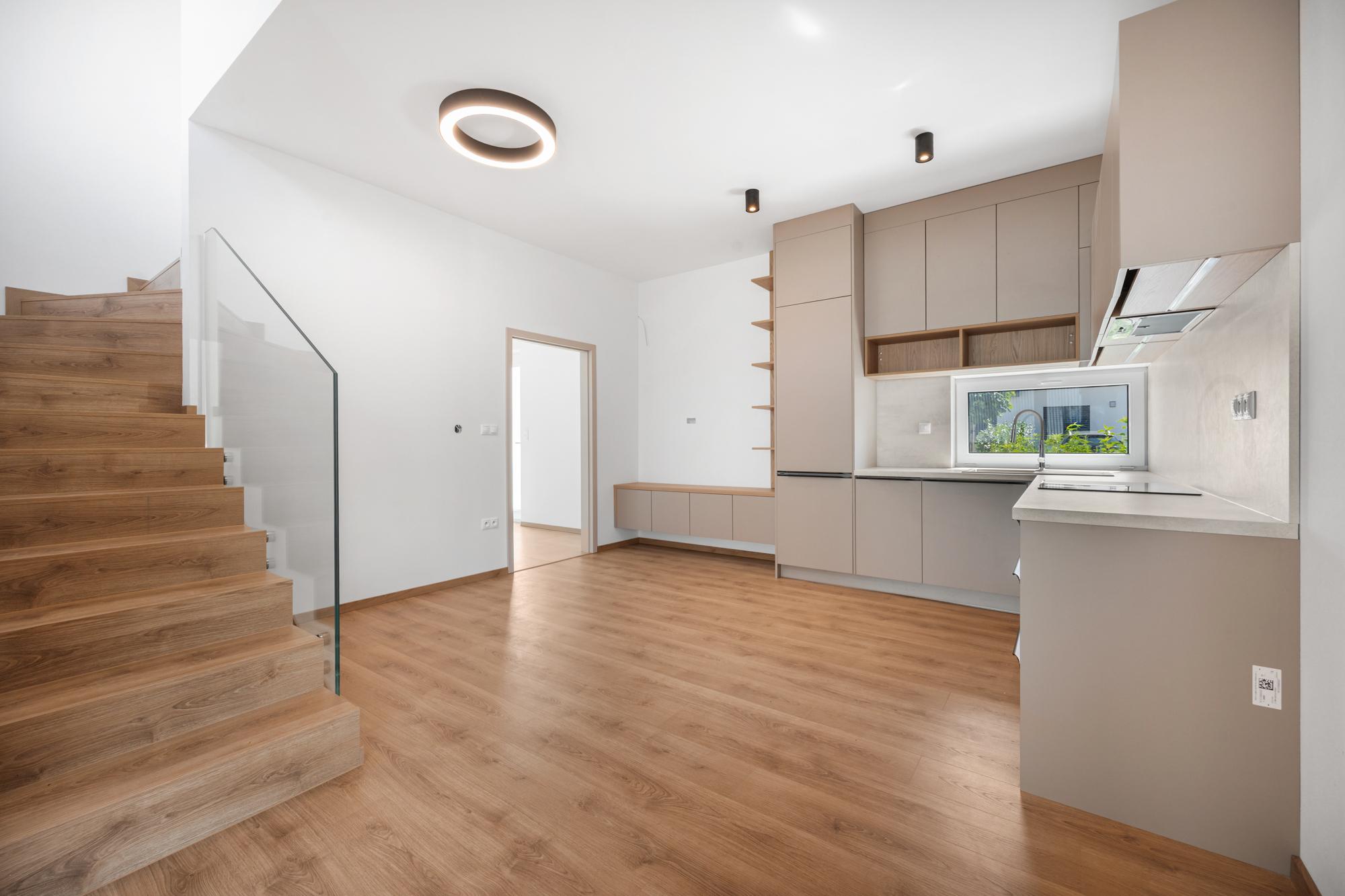 Rezervované | Moderná nízkoenergetická novostavba mezonetu v obci Jakubov