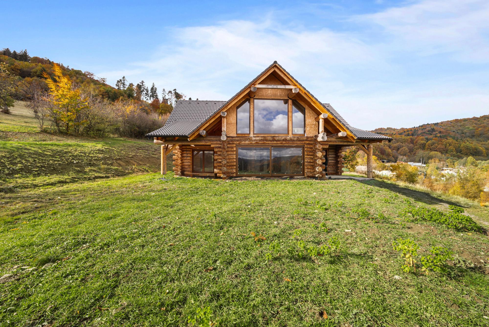 Honosný zrub s maximálnym súkromím v prírodnom prostredí v Novej Bani