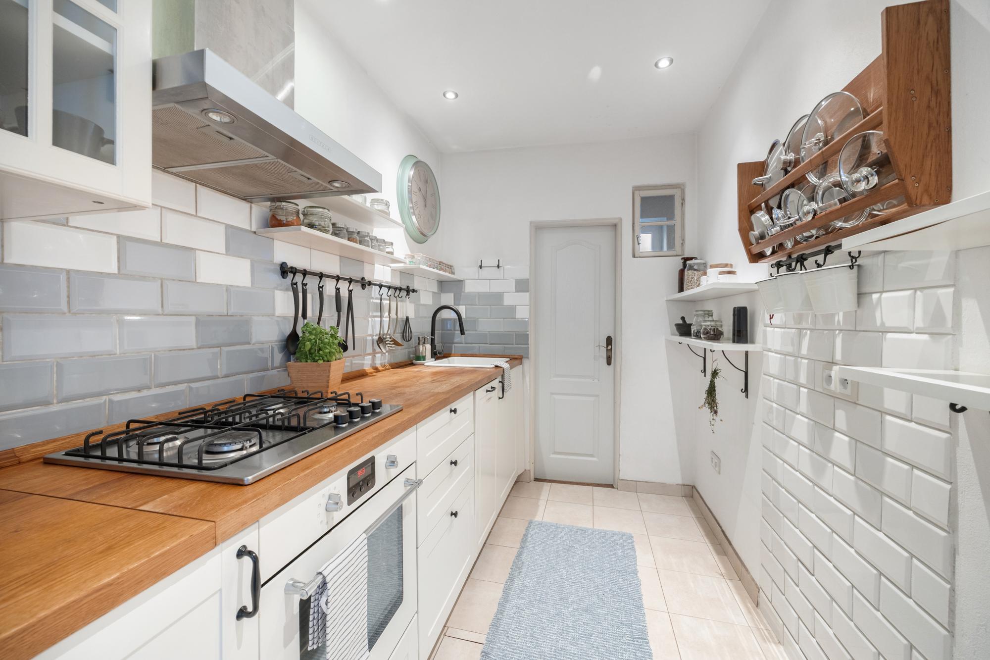 Rekonštruovaný rodinný dom so záhradou snov a extra priestorom pre hostí