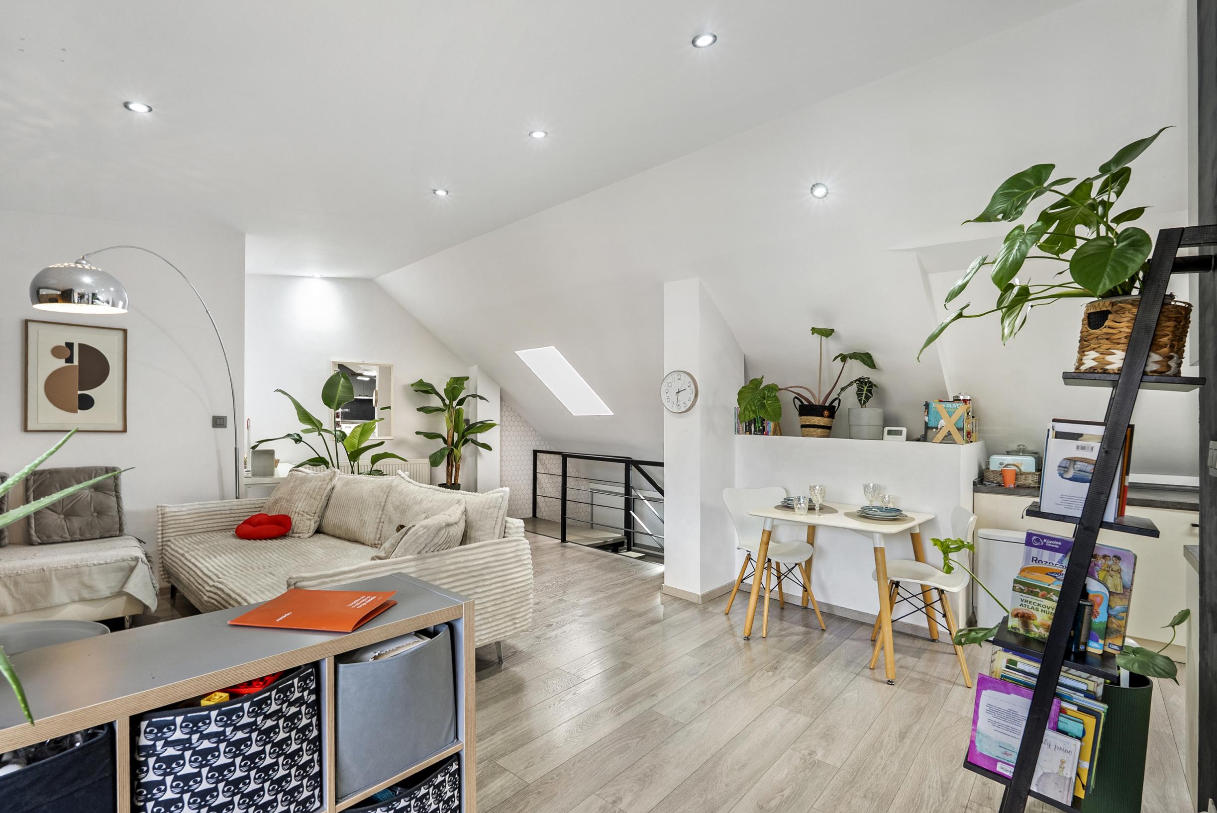 Veľkorysý 2 izbový mezanín vo vyhľadávanej lokalite v blízkosti OC Central