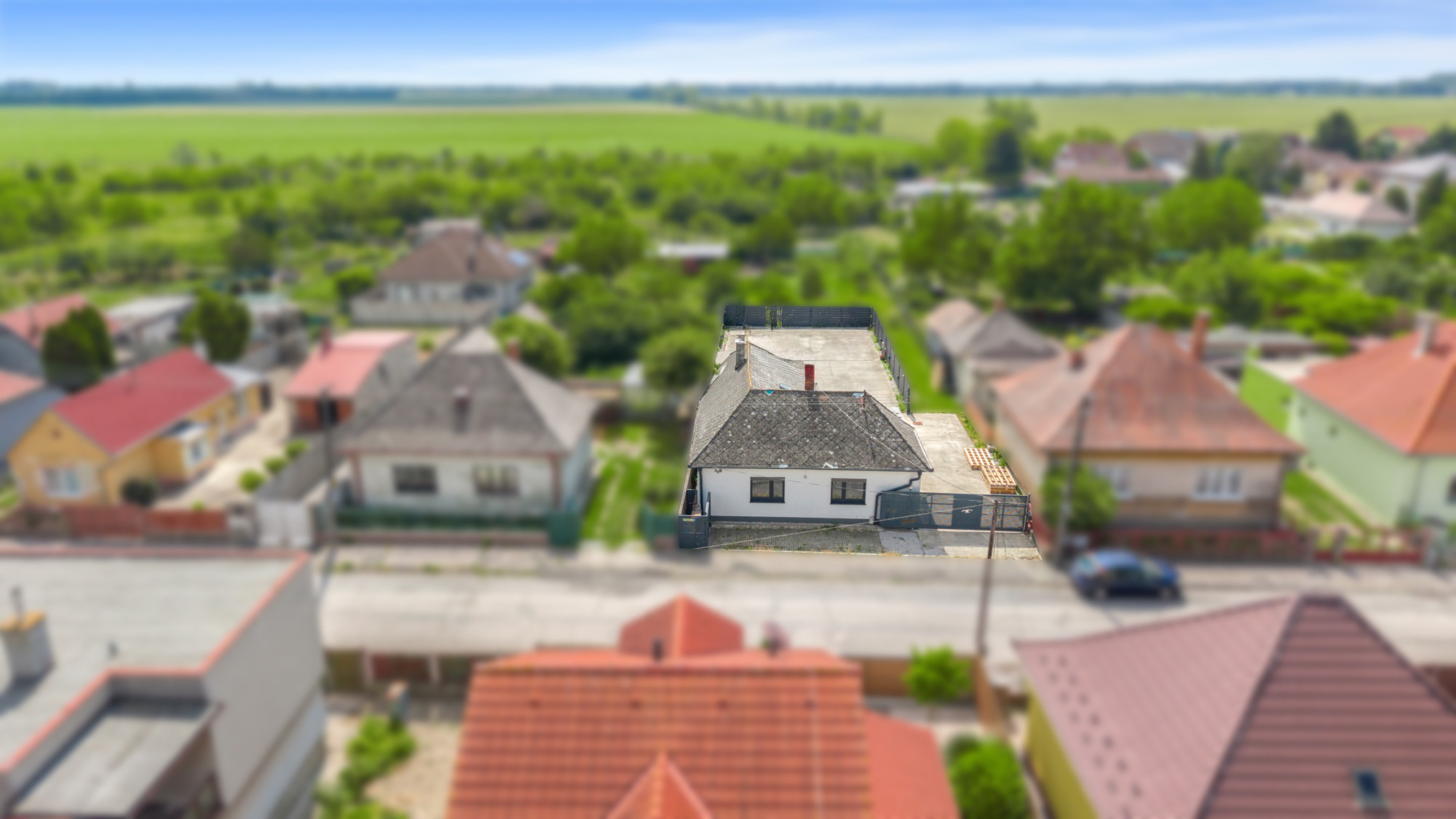 Z veľkej časti rekonštruovaný rodinný dom v Kalinkove, len na skok od hrádze