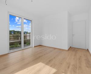 Priestranný 4-izbový byt s dvomi predzáhradkami v projekte Nesto-Petržalka