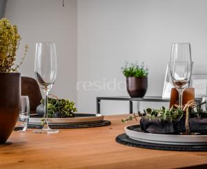 Exkluzívna novostavba hausbótu s veľkorysou terasou a výhľadom na Jarovecké rameno