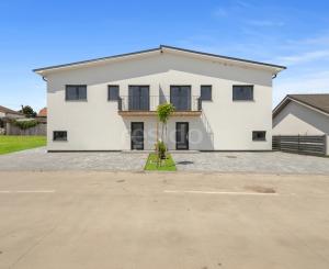 Rezervované | Moderná nízkoenergetická novostavba mezonetu v obci Jakubov