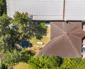 ZNÍŽENÁ CENA | Komerčný areál s halou, kanceláriami a rodinným domom v meste Holíč