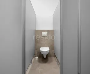 Štýlové a presvetlené priestory v modernej budove Business Hub A13 Concept