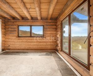 Honosný zrub s maximálnym súkromím v prírodnom prostredí v Novej Bani