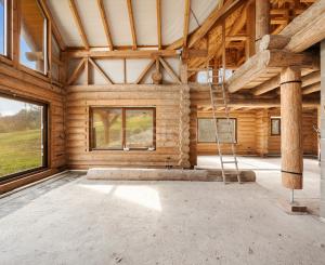 Honosný zrub s maximálnym súkromím v prírodnom prostredí v Novej Bani