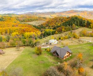 Honosný zrub s maximálnym súkromím v prírodnom prostredí v Novej Bani
