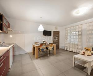 Investičná príležitosť v Záhorskej Bystrici – dvojdom 220 m² pripravený na prenájom