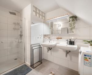 Investičná príležitosť v Záhorskej Bystrici – dvojdom 220 m² pripravený na prenájom