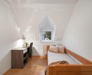 Investičná príležitosť v Záhorskej Bystrici – dvojdom 220 m² pripravený na prenájom