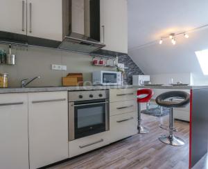 Svetlý 2-izbový mezonet v centre Malaciek