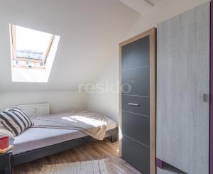 Svetlý 2-izbový mezonet v centre Malaciek