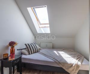 Svetlý 2-izbový mezonet v centre Malaciek