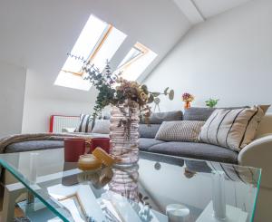 Svetlý 2-izbový mezonet v centre Malaciek