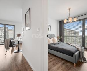 REZERVOVANE - Estetický 2-izbový byt v novostavbe EINPARK s 2 balkónmi a kompletným zariadením