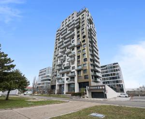 REZERVOVANE - Estetický 2-izbový byt v novostavbe EINPARK s 2 balkónmi a kompletným zariadením