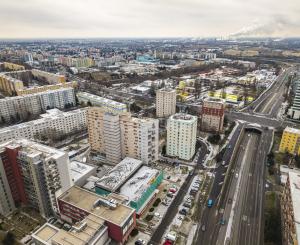 Rezervovaný - Priestranný 2 izbový byt v novostavbe Ship House v Ružinove s balkónom, garážovým státím a kompletným zariadením
