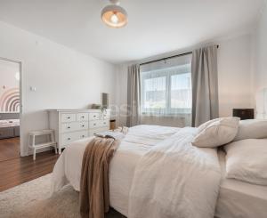 Rekonštruovaný rodinný dom so záhradou snov a extra priestorom pre hostí