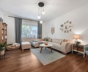 Rekonštruovaný rodinný dom so záhradou snov a extra priestorom pre hostí