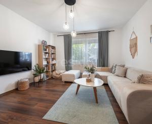 Rekonštruovaný rodinný dom so záhradou snov a extra priestorom pre hostí