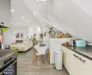 Veľkorysý 2 izbový mezanín vo vyhľadávanej lokalite v blízkosti OC Central