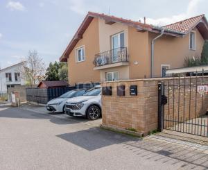 2,5-izbový byt so záhradou a parkovacím státím