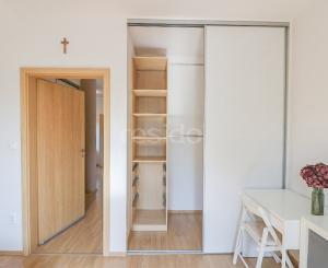 2,5-izbový byt so záhradou a parkovacím státím