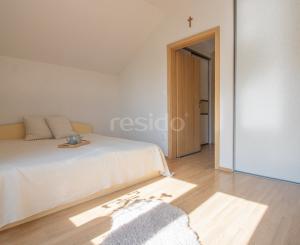 2,5-izbový byt so záhradou a parkovacím státím