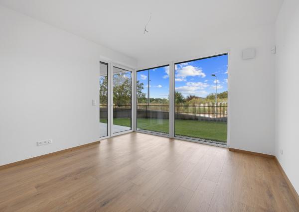 Priestranný 4-izbový byt s dvomi predzáhradkami v projekte Nesto-Petržalka