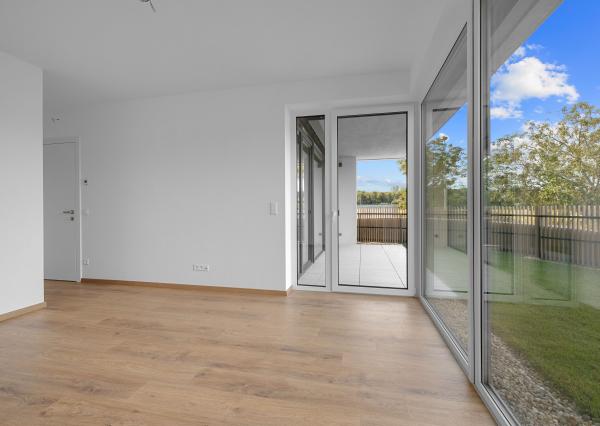 Priestranný 4-izbový byt s dvomi predzáhradkami v projekte Nesto-Petržalka