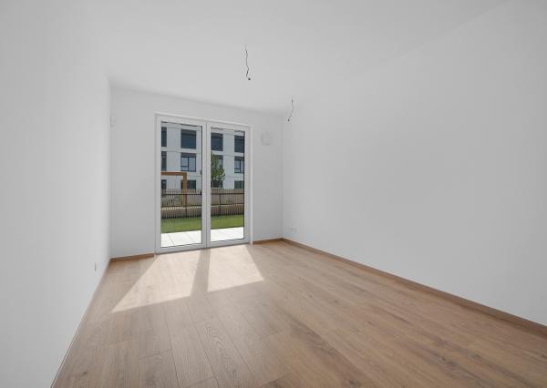 Priestranný 4-izbový byt s dvomi predzáhradkami v projekte Nesto-Petržalka