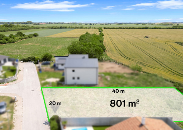Stavebný pozemok 801 m² v slepej ulici – ideálne miesto pre váš rodinný dom v Kvetoslavove