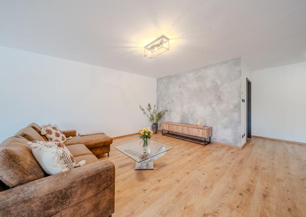 Exkluzívna novostavba hausbótu s veľkorysou terasou a výhľadom na Jarovecké rameno