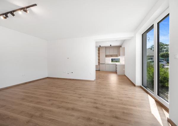 Rezervované | Moderná nízkoenergetická novostavba mezonetu v obci Jakubov