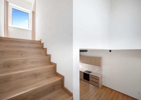 Rezervované | Moderná nízkoenergetická novostavba mezonetu v obci Jakubov