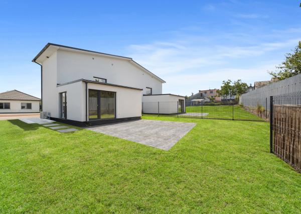 Rezervované | Moderná nízkoenergetická novostavba mezonetu v obci Jakubov