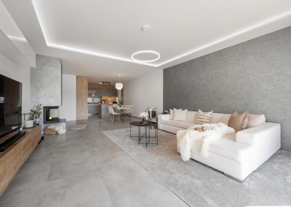 Rezervovaný | Moderný 4-izbový bungalov s krbom, saunou a štýlovým interiérom – Malacky, Píniová alej