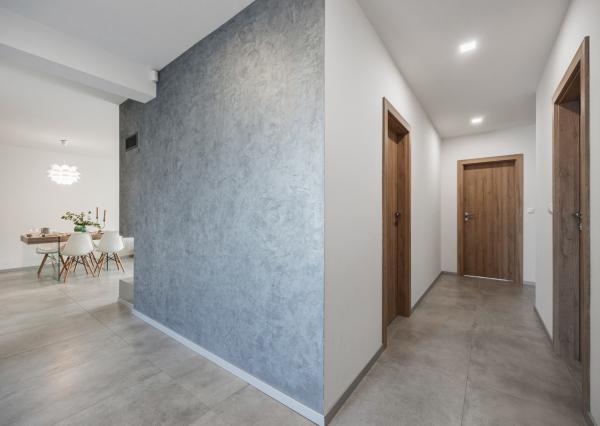 Rezervovaný | Moderný 4-izbový bungalov s krbom, saunou a štýlovým interiérom – Malacky, Píniová alej