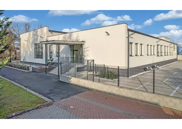 Štýlové a presvetlené priestory v modernej budove Business Hub A13 Concept