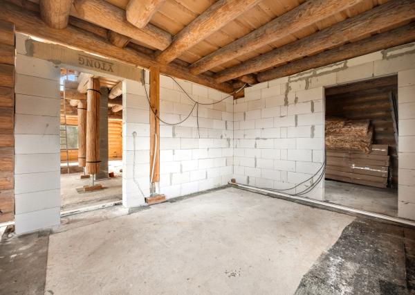 Honosný zrub s maximálnym súkromím v prírodnom prostredí v Novej Bani