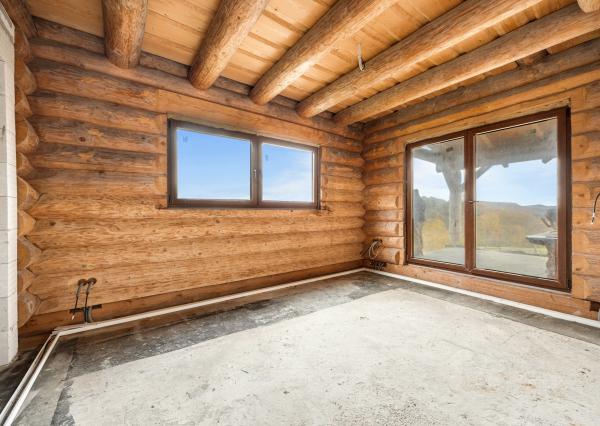 Honosný zrub s maximálnym súkromím v prírodnom prostredí v Novej Bani