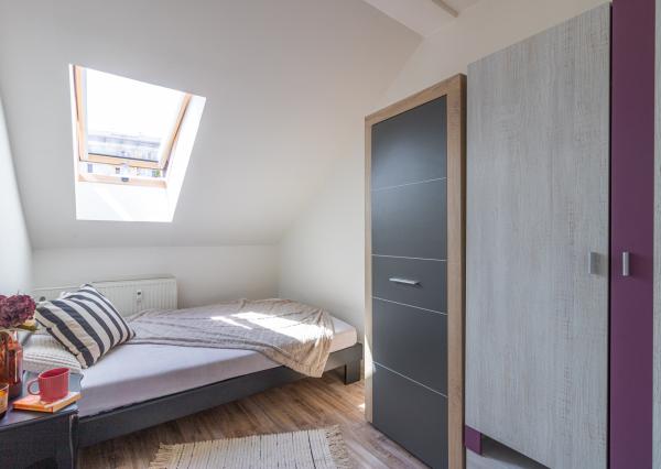 Svetlý 2-izbový mezonet v centre Malaciek