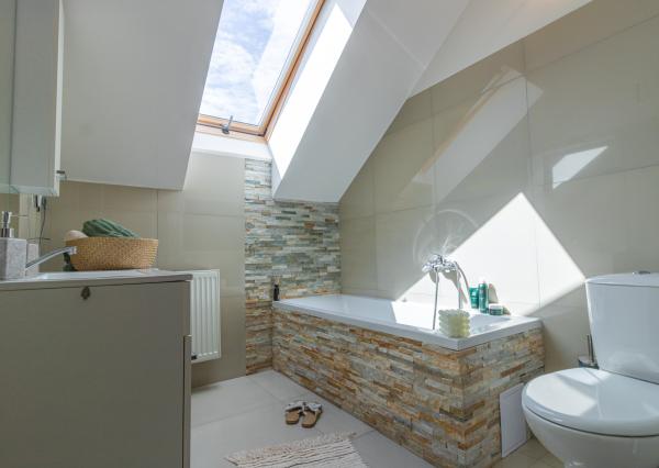 Svetlý 2-izbový mezonet v centre Malaciek