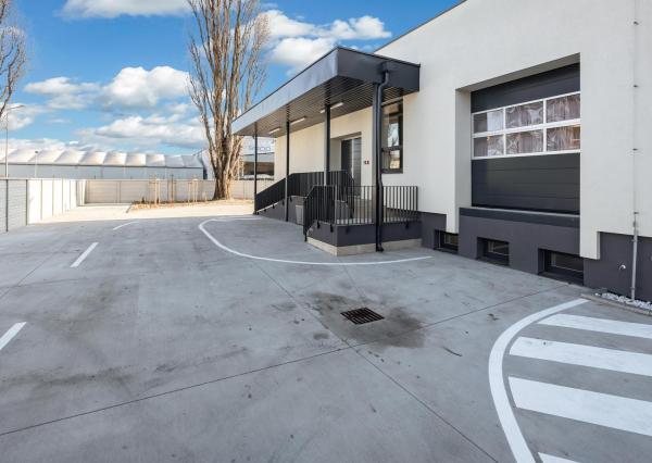 Multifunkčný skladový priestor na Továrenskej ulici v Malackách