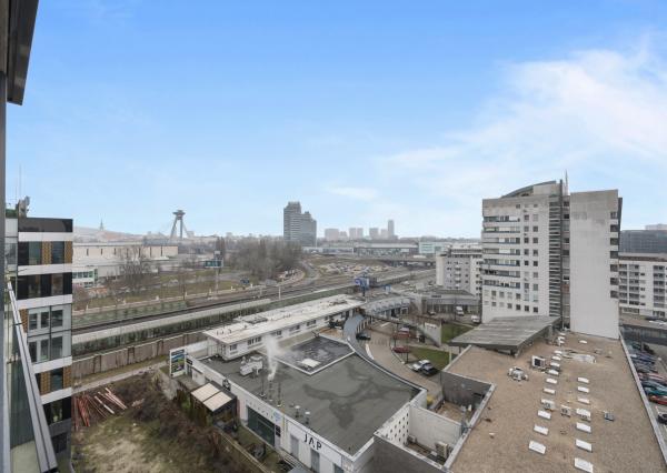 REZERVOVANE - Estetický 2-izbový byt v novostavbe EINPARK s 2 balkónmi a kompletným zariadením