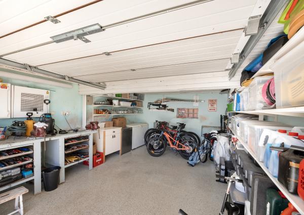 Rekonštruovaný rodinný dom so záhradou snov a extra priestorom pre hostí