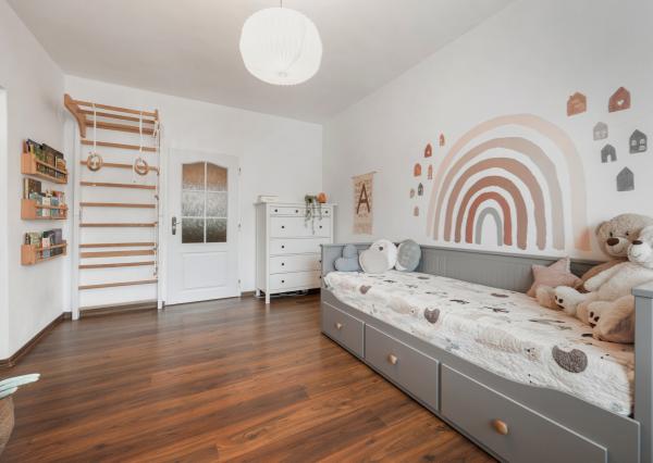 Rekonštruovaný rodinný dom so záhradou snov a extra priestorom pre hostí